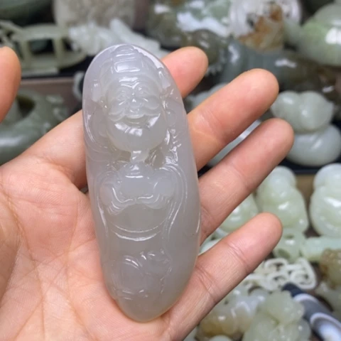 越***好和田玉未镶嵌挂件