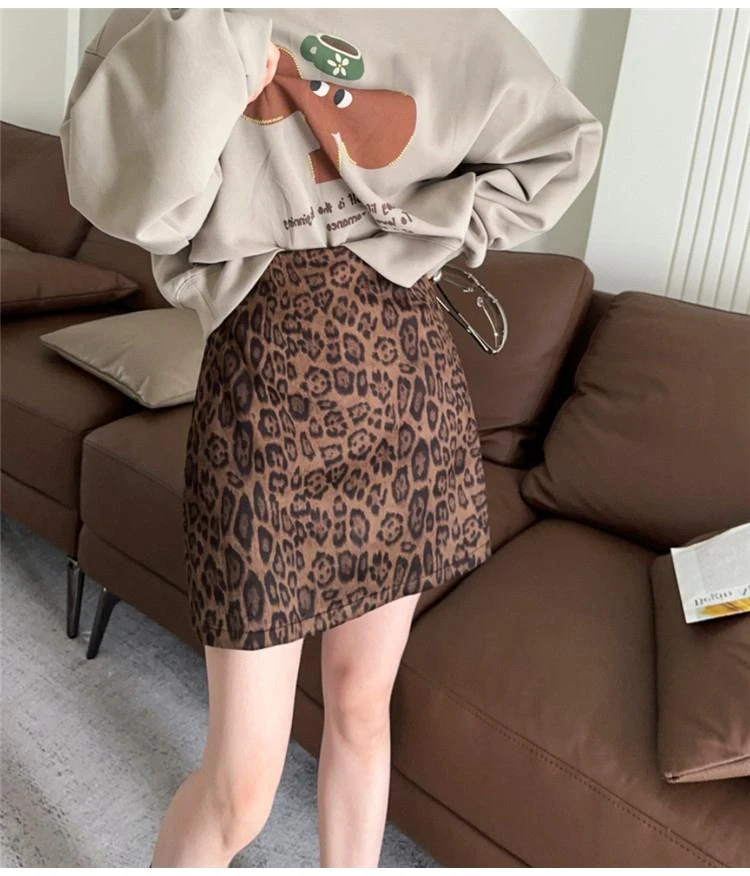 鹿皮绒辣妹豹纹高腰半身裙女秋冬高腰显瘦复古a字裙百搭包臀短裙