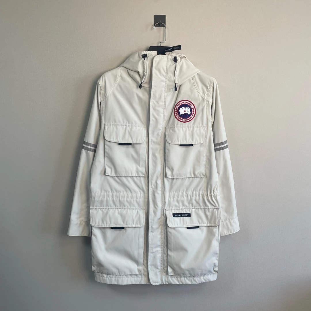 未使用 CANADA GOOSE 加拿大鹅男新款远征冲锋衣/L码/全新/价8900