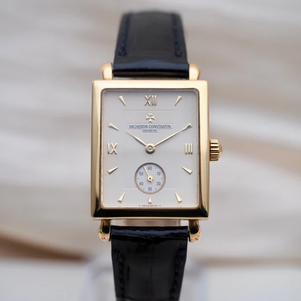 95新 Vacheron Constantin/江诗丹顿 30.8*25.8/手动/11837387
