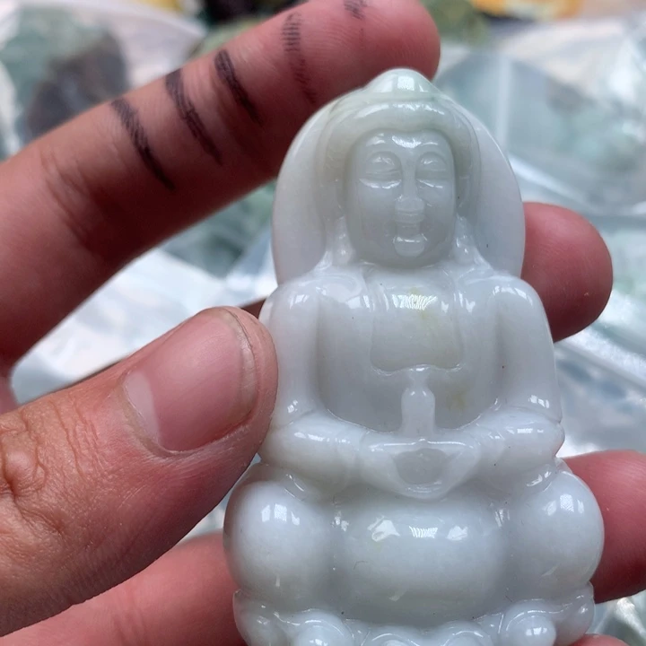 翡翠未镶嵌颈饰保真天然a货翡翠