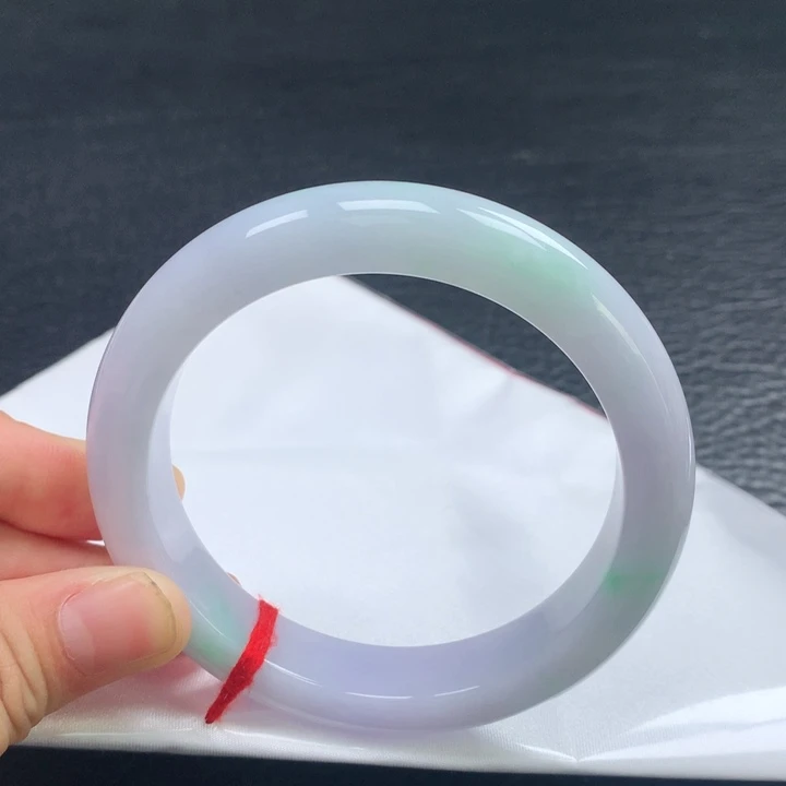 翡翠手镯未镶嵌61圈