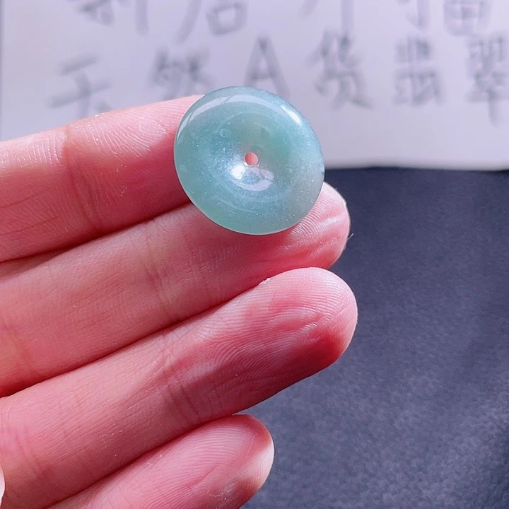 翡翠颈饰未镶嵌88888888