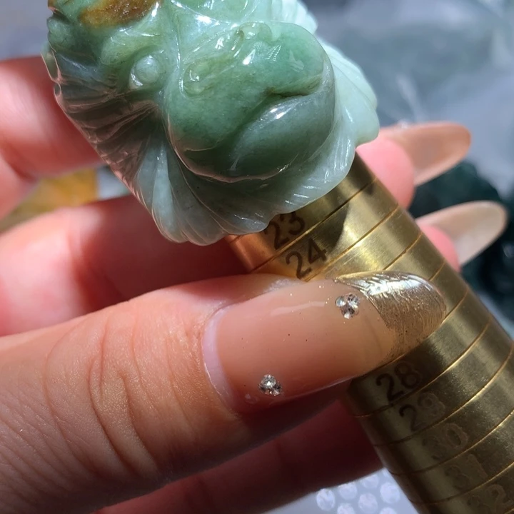 翡翠未镶嵌颈饰保真天然A货翡翠