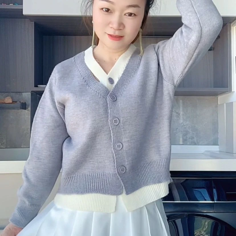 假两件短款撞色新款春秋开衫外套长袖针织上衣