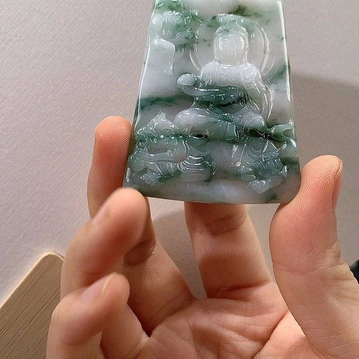翡翠未镶嵌颈饰翡翠吊坠