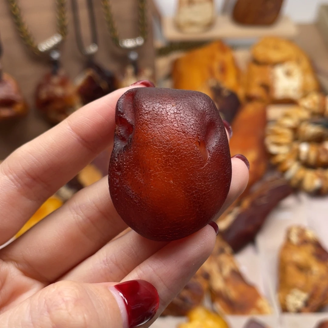 琥珀未镶嵌珠宝奇石