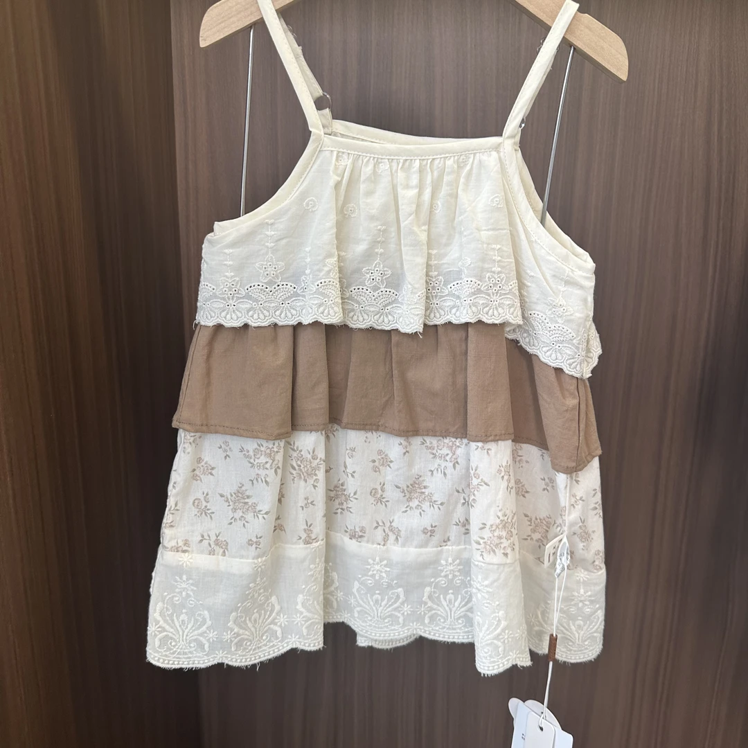 c011奶茶小猪咖碎花吊带连衣裙