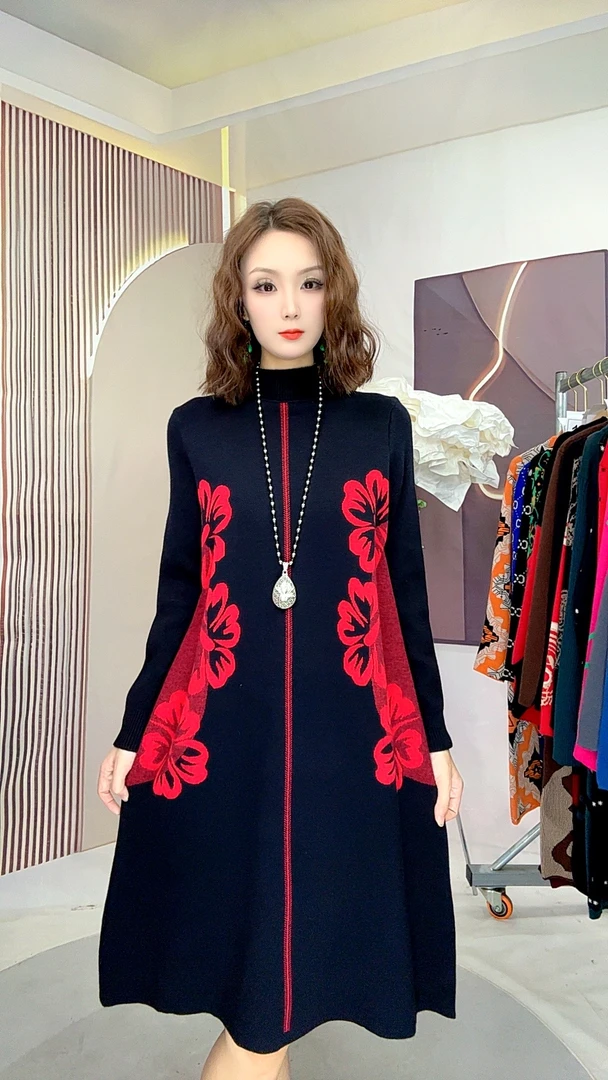 236-237号2025时尚气质羊毛连衣裙宽松显瘦洋气妈妈裙百搭