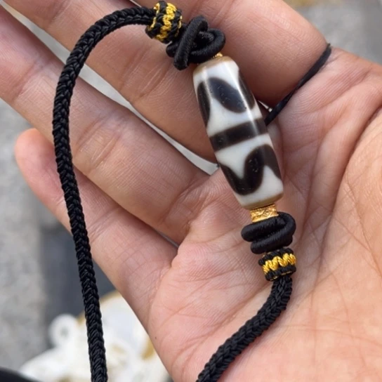 未镶嵌颈饰玛瑙/玉髓（覆膜）