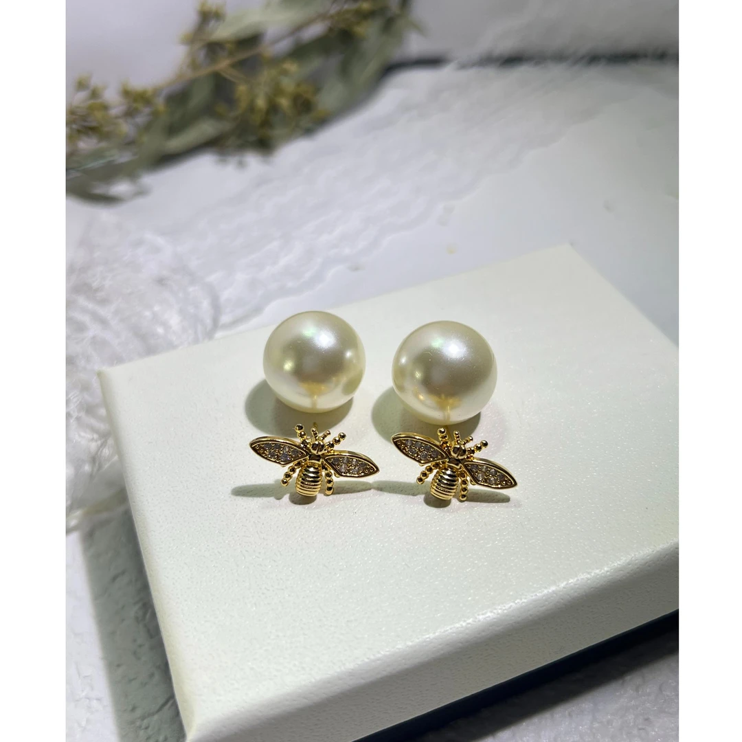 铜合金仿珍珠耳饰 正反两戴/仿真小蜜蜂仿珍珠耳钉/925防过敏银针