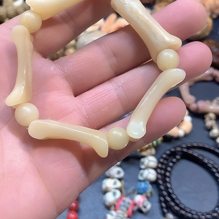 手串/手链驼骨主播推荐人工养殖