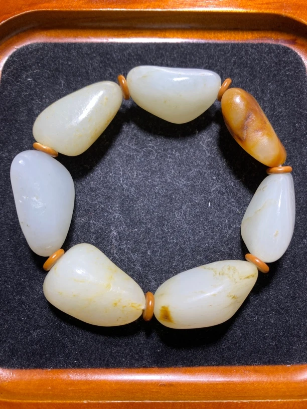 新疆和田玉手串82克