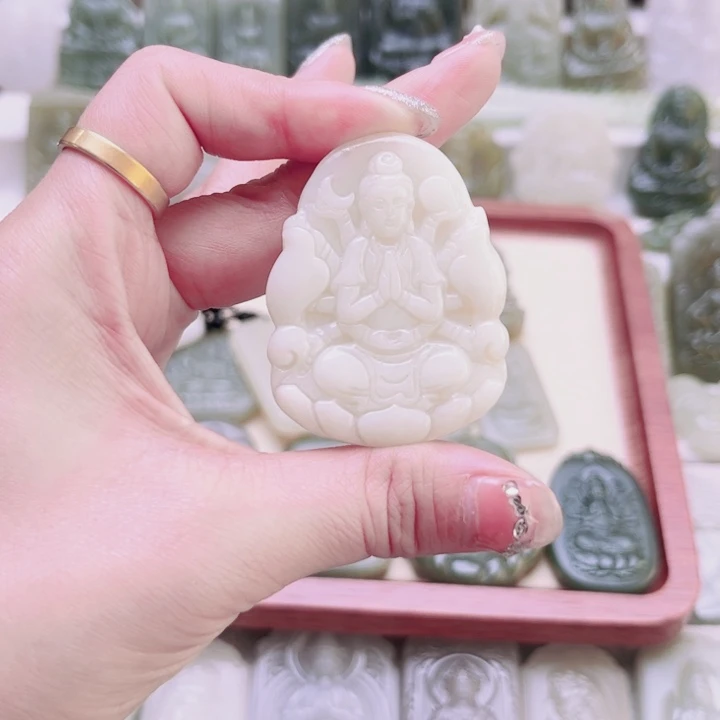 龙***剧和田玉未镶嵌颈饰