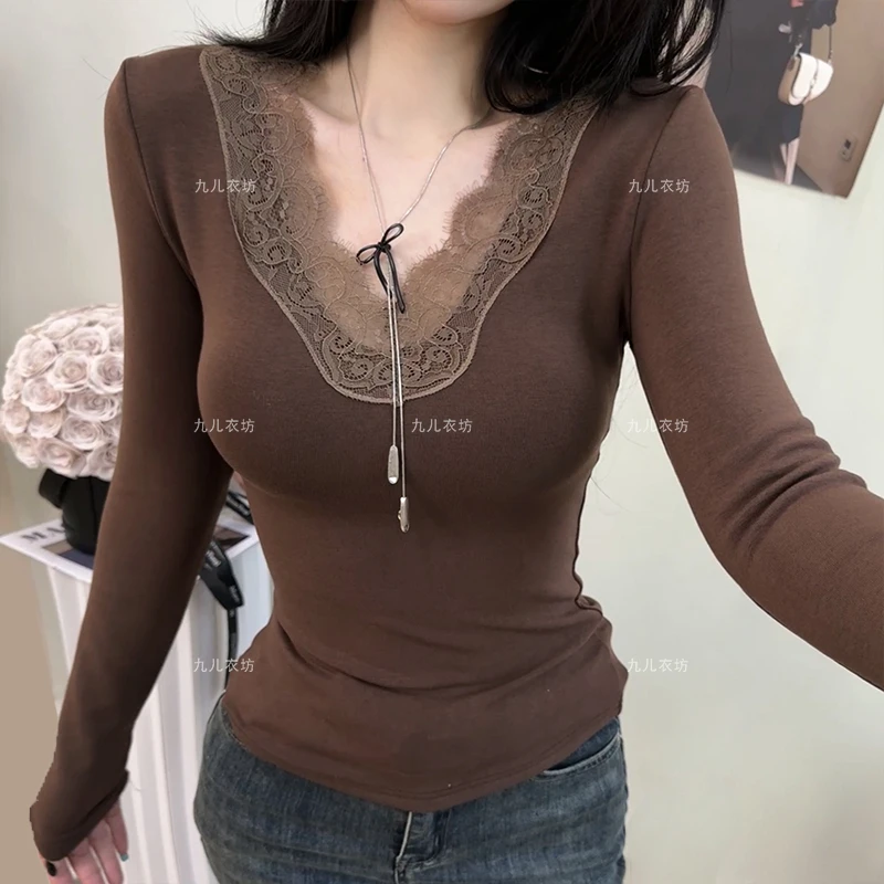 2025新款秋冬蕾丝设计感V领纯色打底衫长袖T恤女上衣纯欲辣妹1085