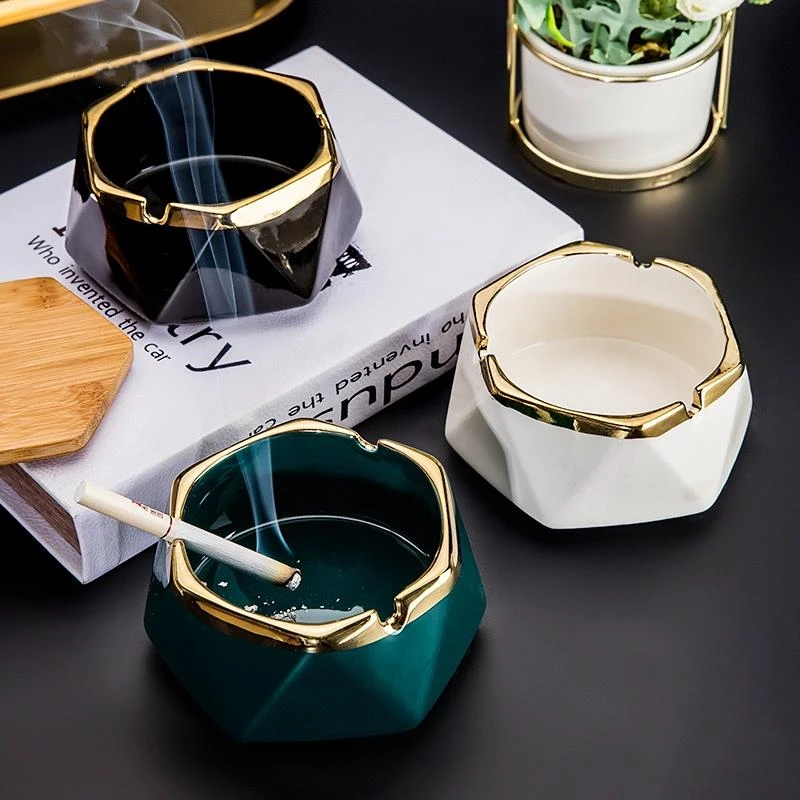 陶瓷轻奢烟灰缸家用客厅创意烟缸高级感办公室高端大气网红收灰缸
