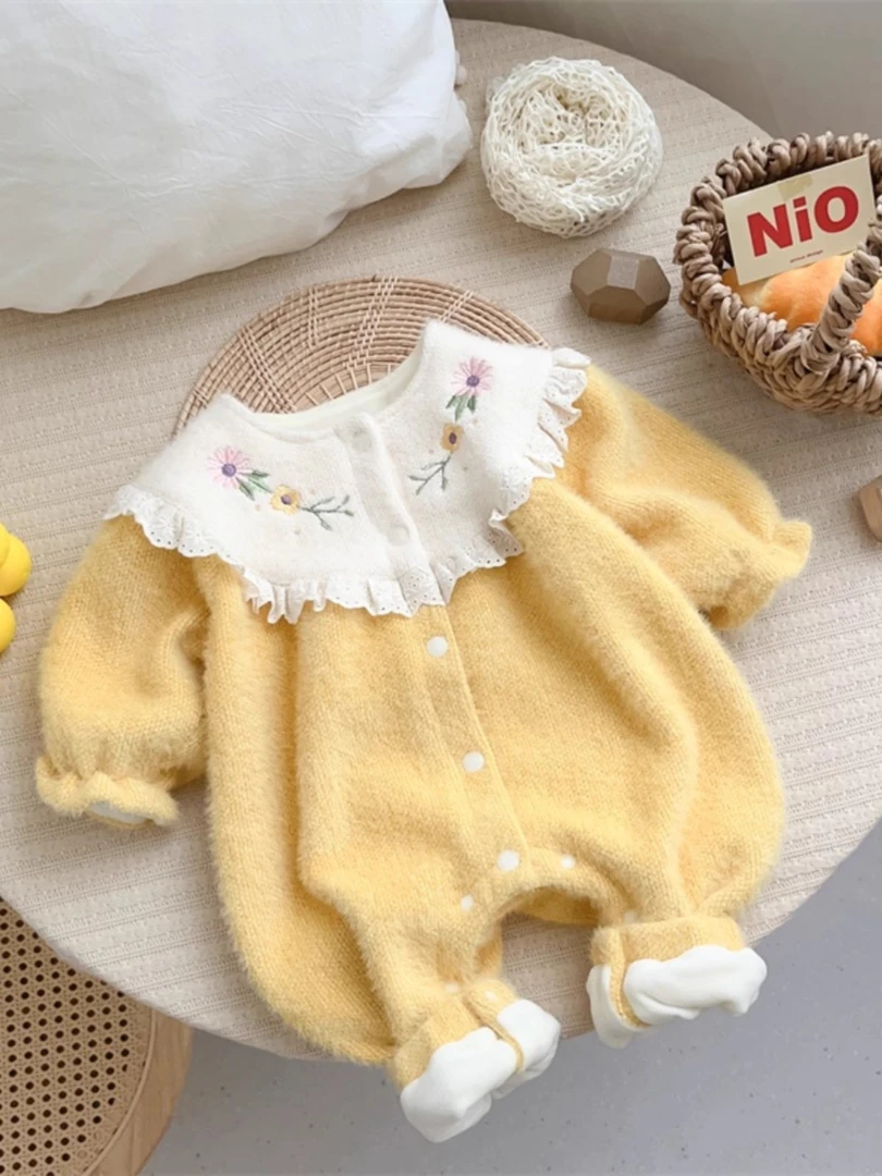 婴儿外套秋冬衣服女宝宝冬装连体衣冬季超萌洋气婴幼儿外出爬服