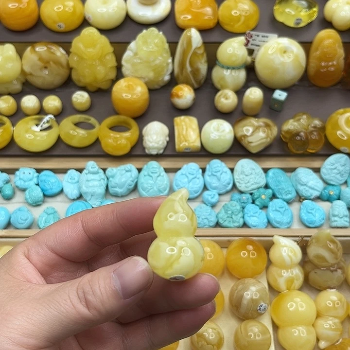 蜜蜡未镶嵌吊坠(不含链)葫芦8.06克