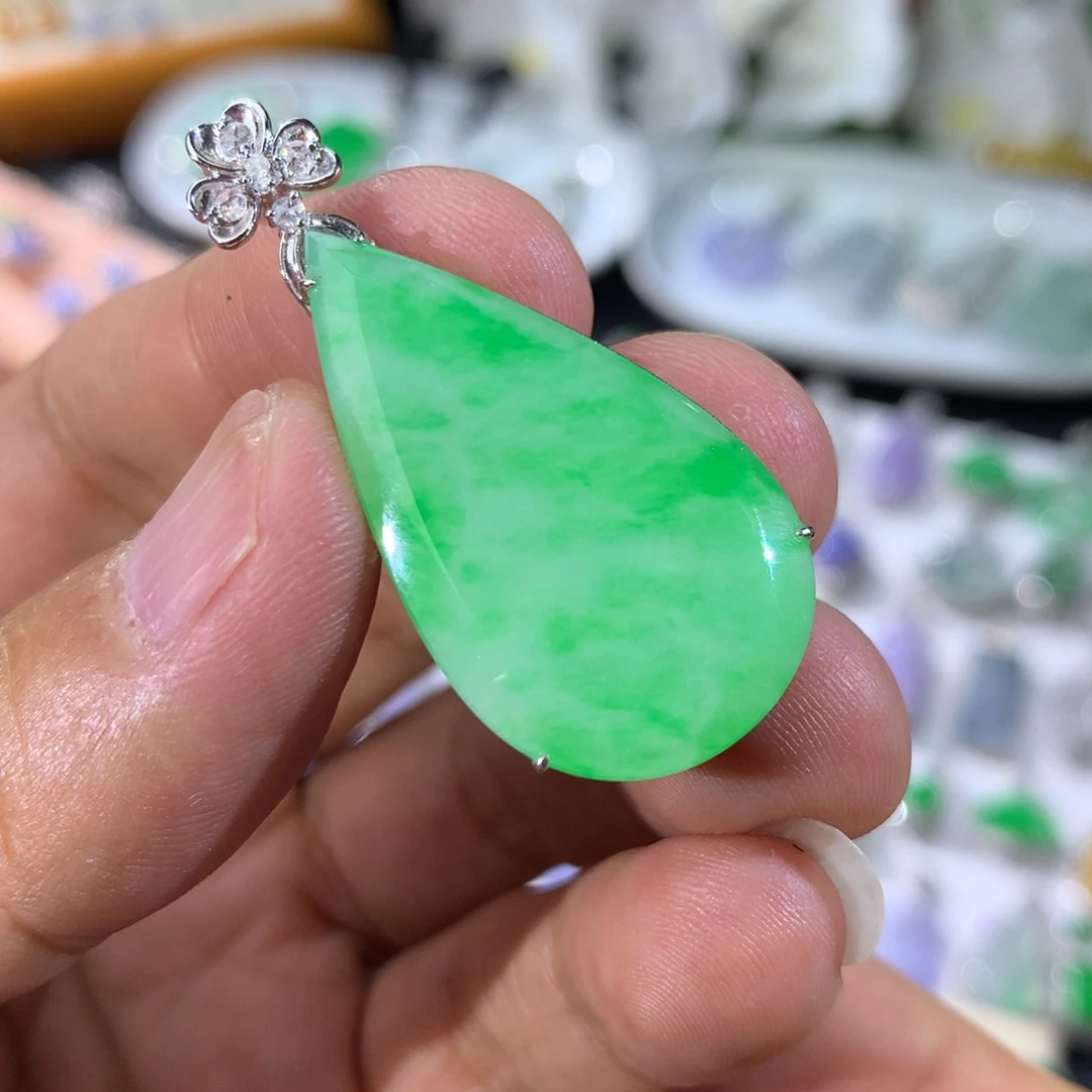 翡翠18K金镶嵌吊坠(不含链)