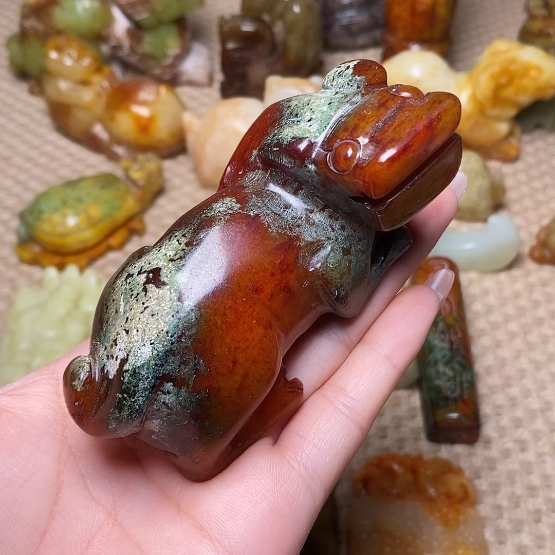 未镶嵌蛇纹石玉颈饰