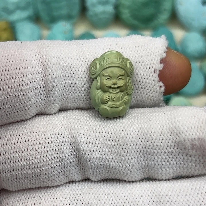 绿松石未镶嵌挂件