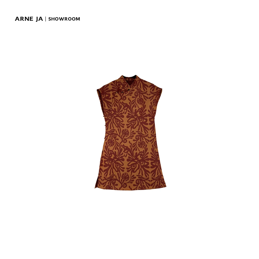ARNE JA｜东方美学肌理感真丝提花斜盘扣非定义旗袍连衣裙8880