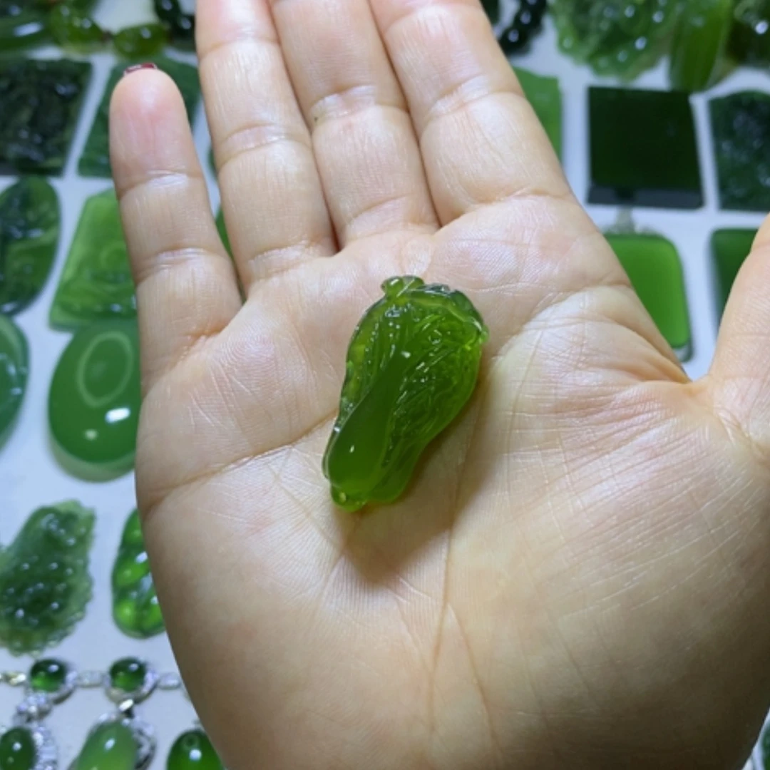 【闪购商品】蛇纹石玉颈饰未镶嵌