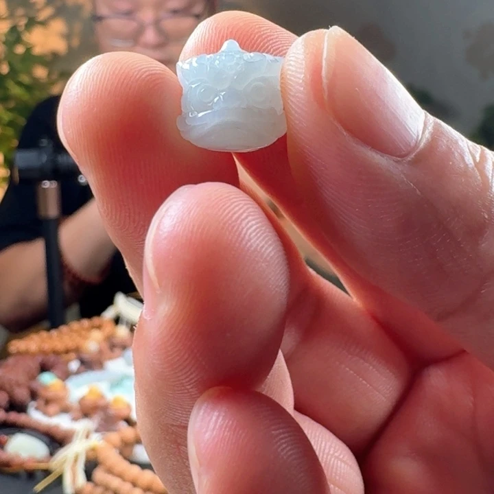 无石英石醒狮配饰顶珠背云