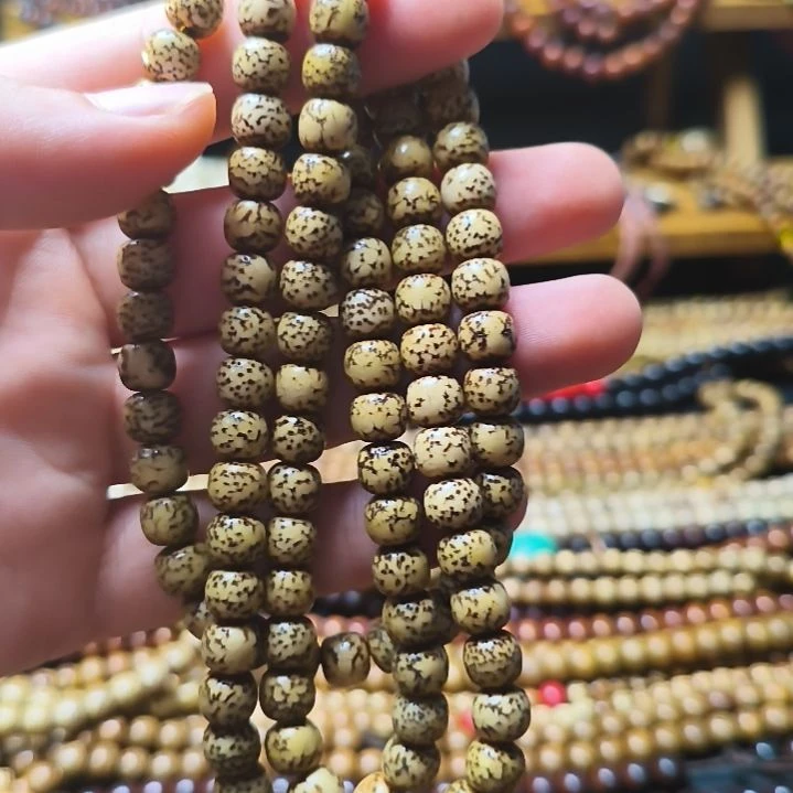 吊坠星月菩提犹犹豫豫