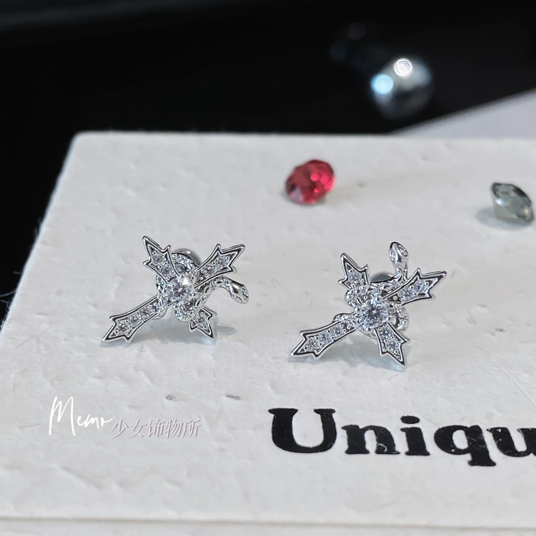 钛钢合成锆石耳饰 E327 灵蛇十字架 钛钢百搭设计感耳骨钉耳钉