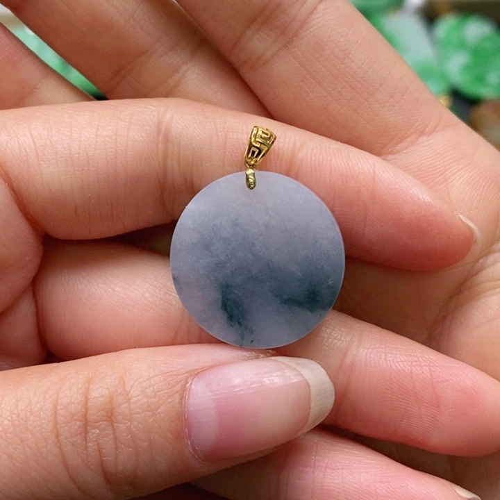 翡翠颈饰未镶嵌吊坠