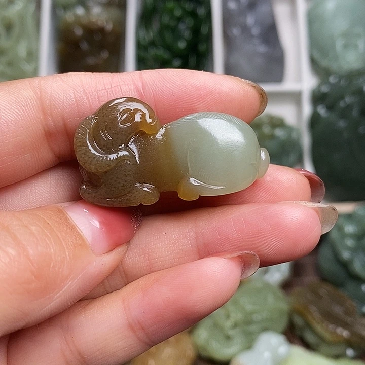 和田玉（糖玉）未镶嵌挂件用****5