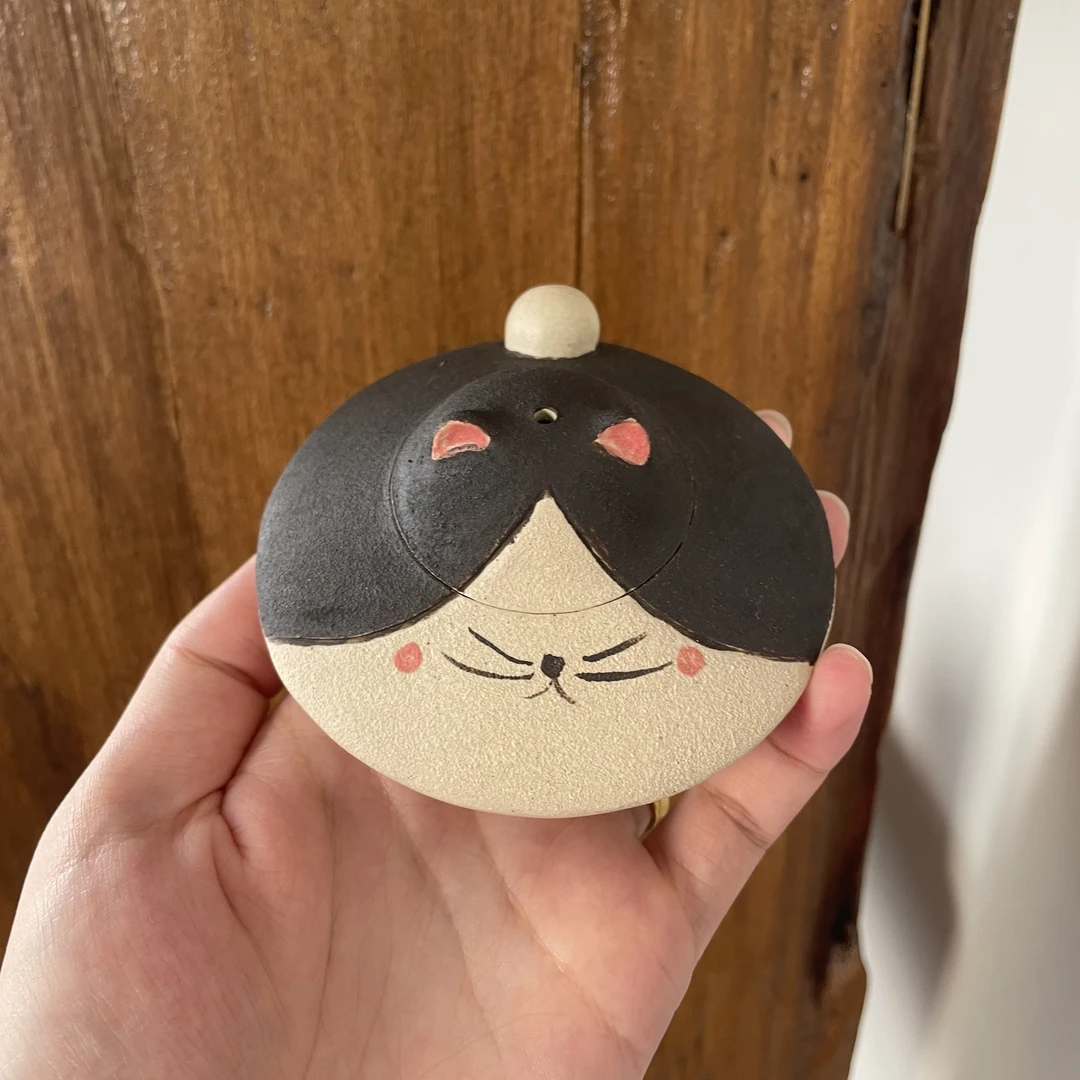 【老班长推荐】紫砂 白段 飞碟猫手抓壶