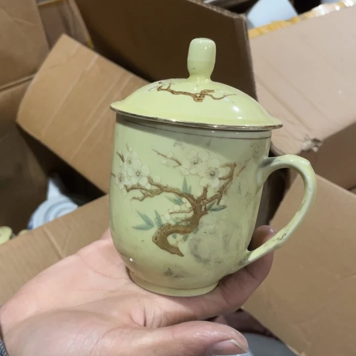 摆件陶瓷盘子碗砂锅都有