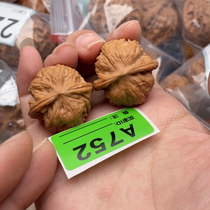 文玩核桃把件核桃