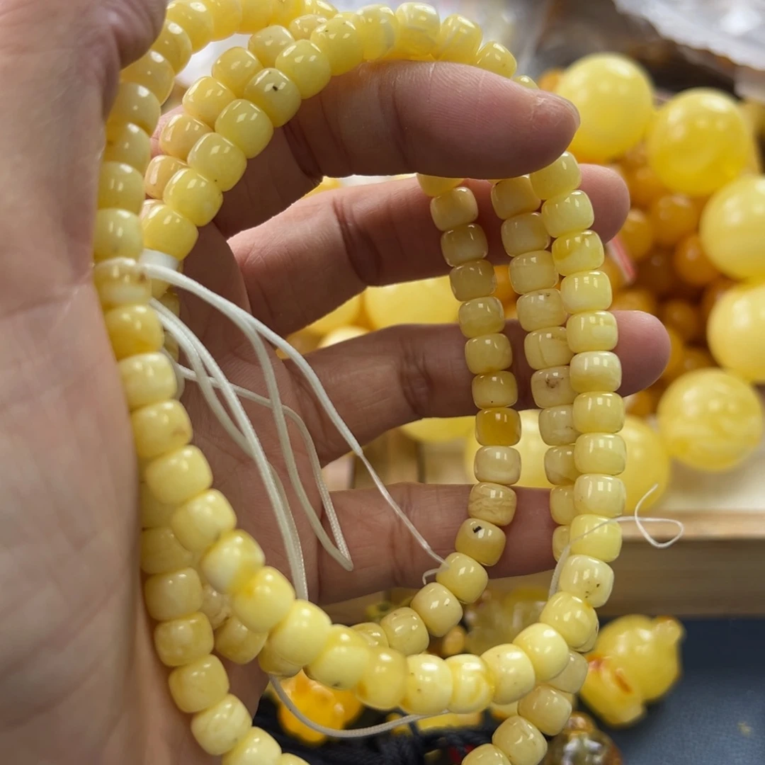 未镶嵌琥珀珠宝奇石