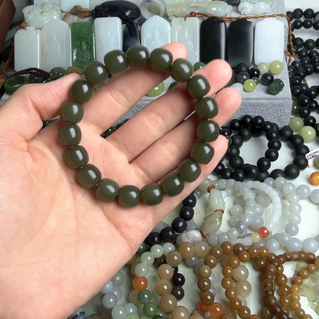 和田玉未镶嵌手串