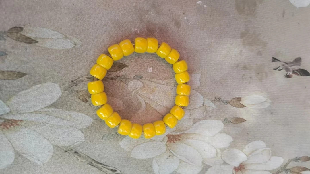 精品时尚黄手链六0371