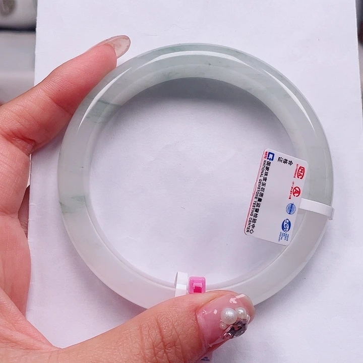 未镶嵌手镯石英质玉20