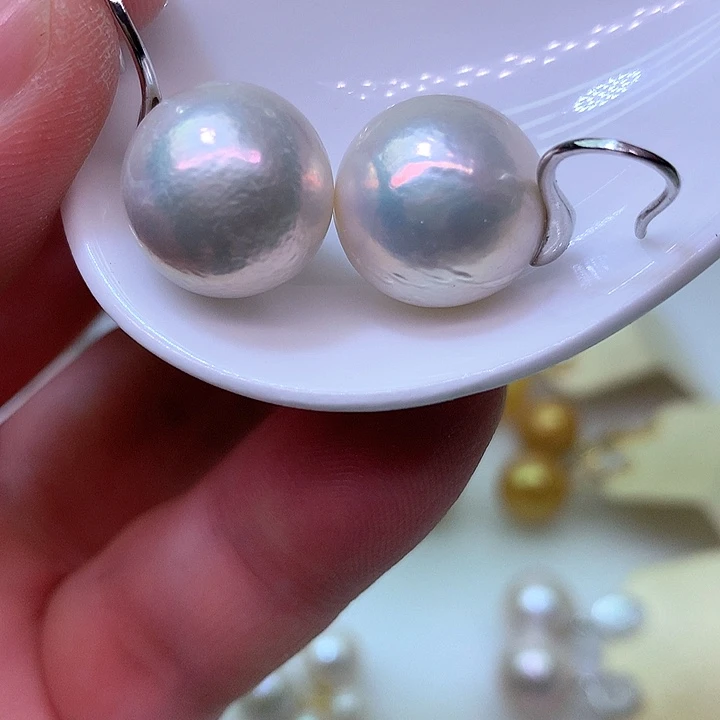 银S925镶嵌耳饰淡水珍珠