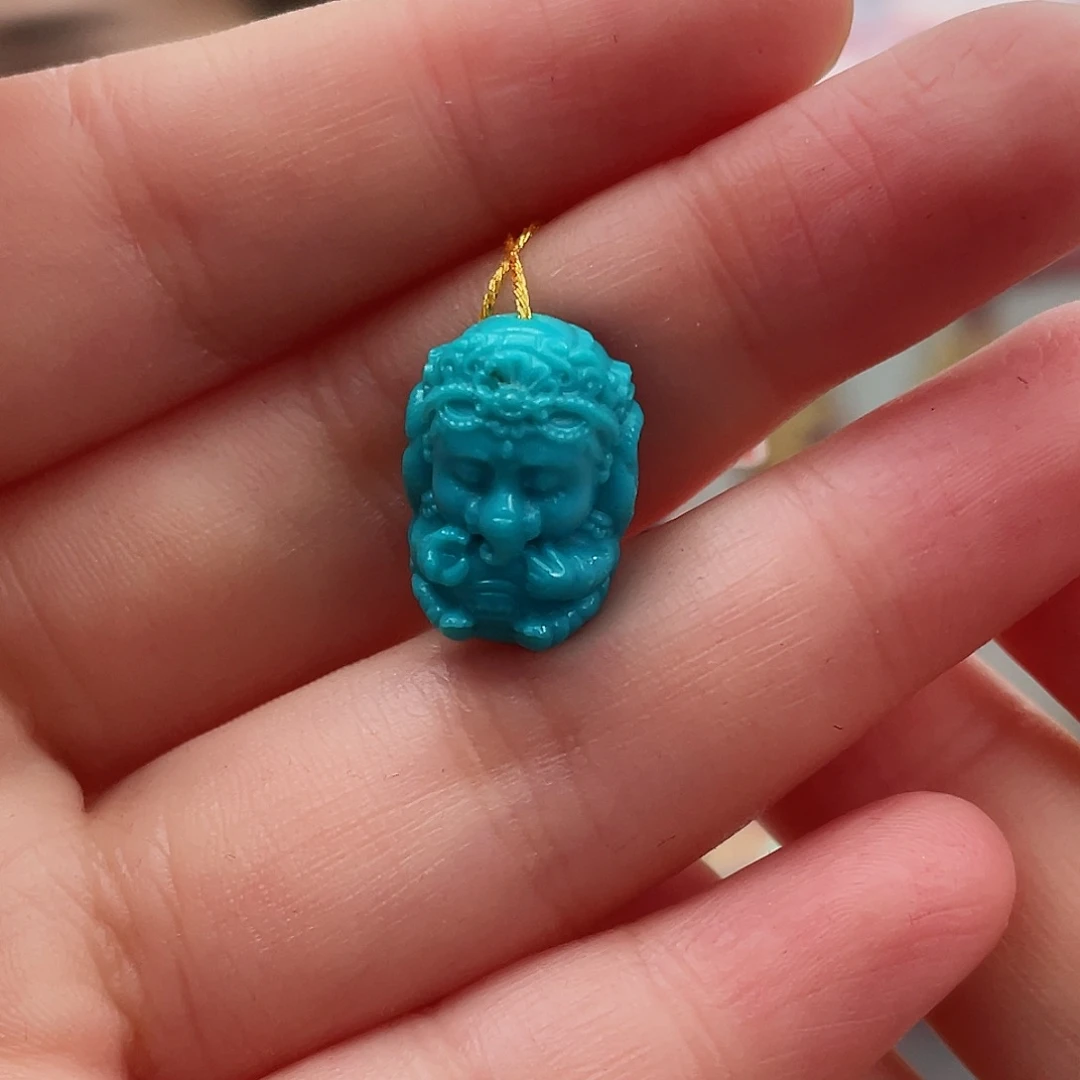 绿松石颈饰未镶嵌