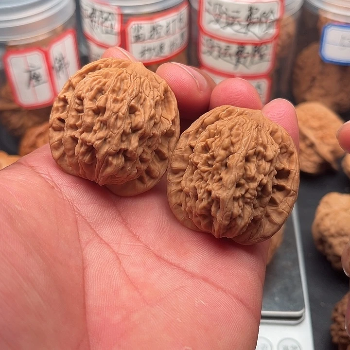 把件文玩核桃虎头