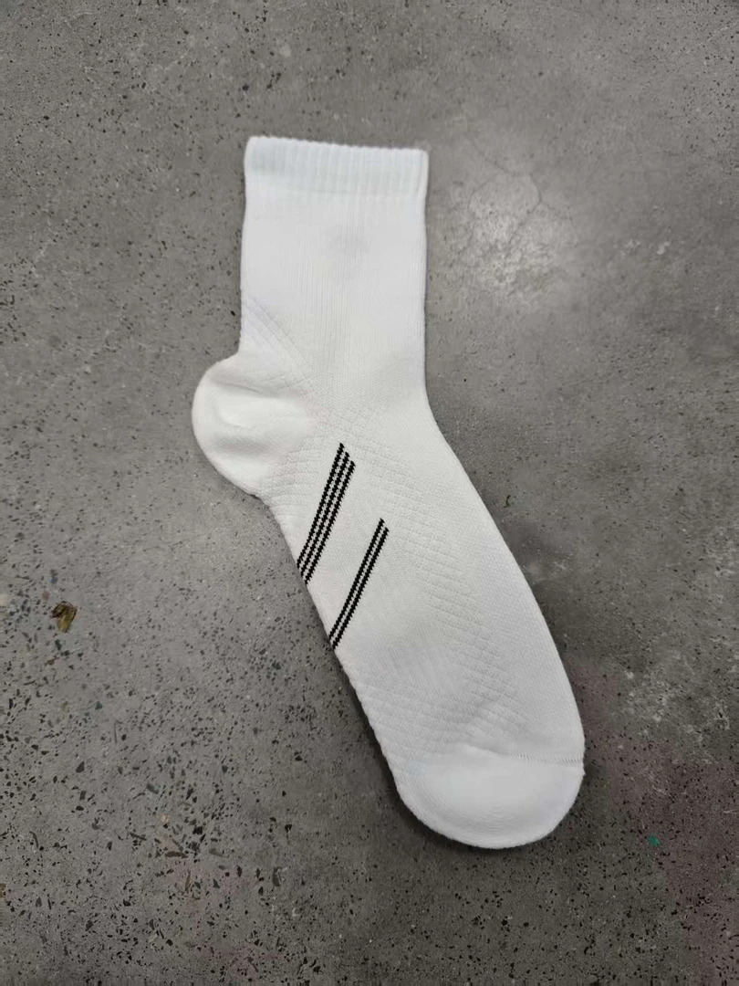 男士运动户外吸汗透气袜子H38