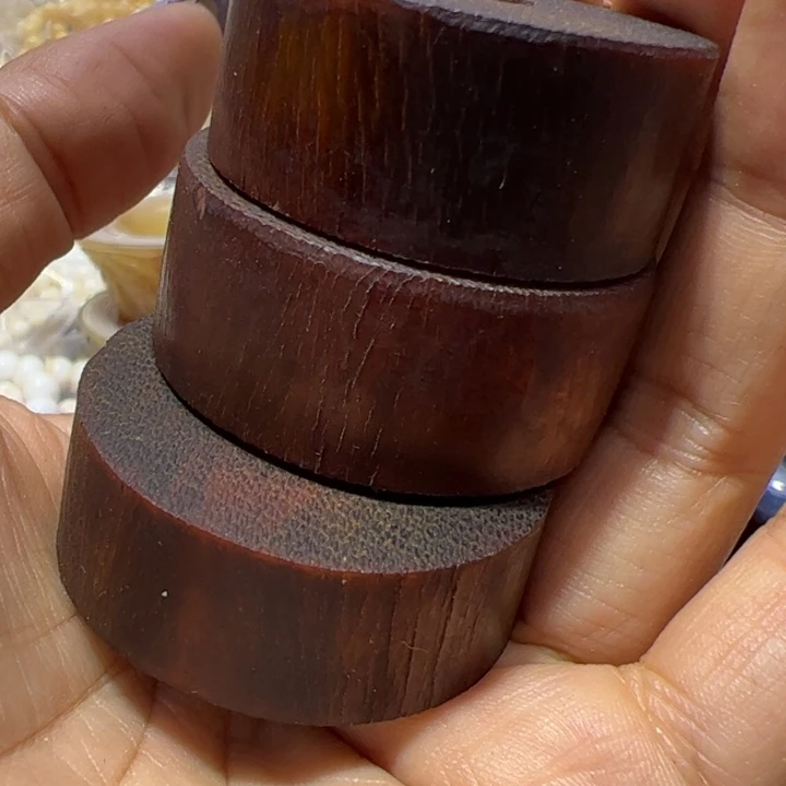 大果紫檀（缅甸花梨）西方红扣子