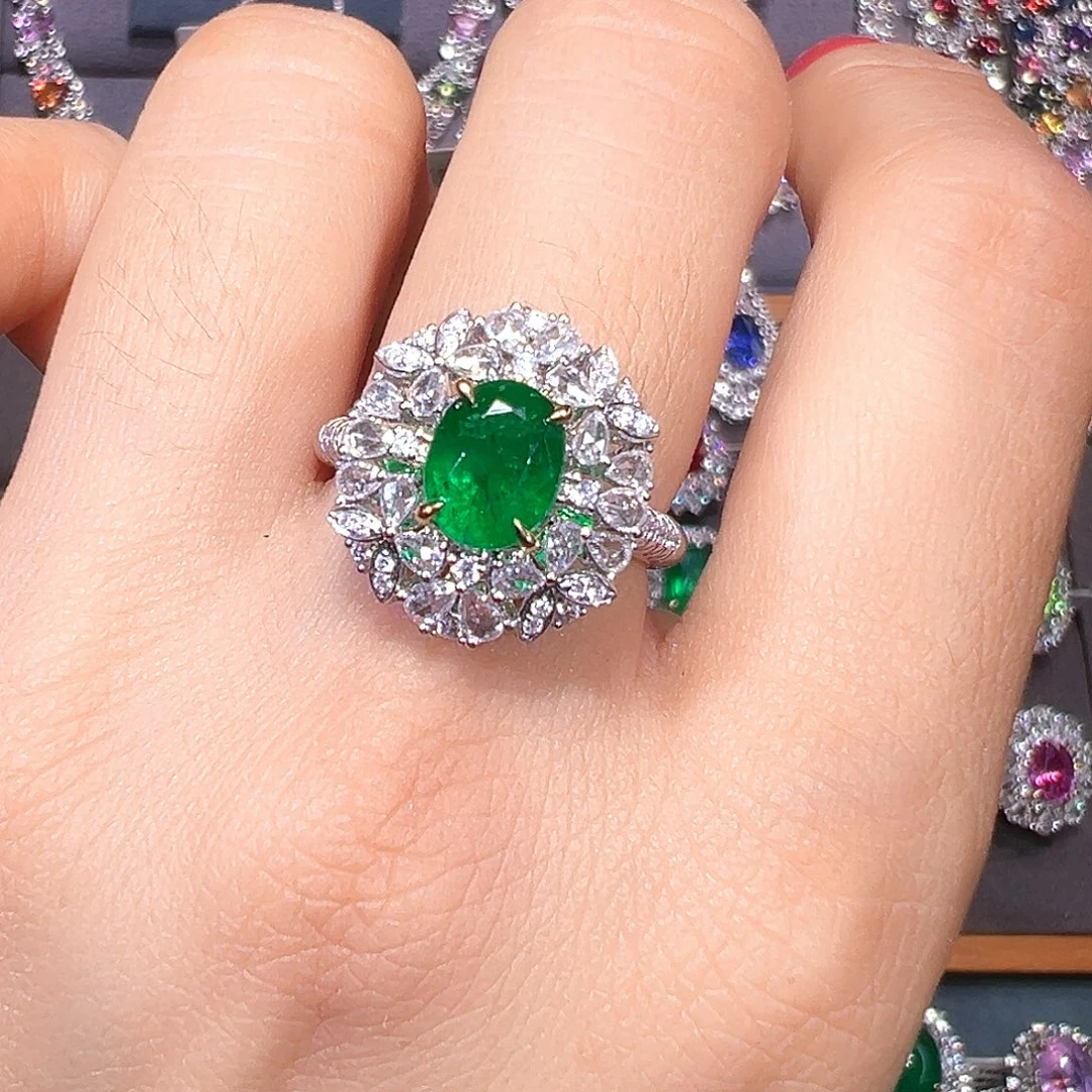 戒指18K金镶嵌祖母绿