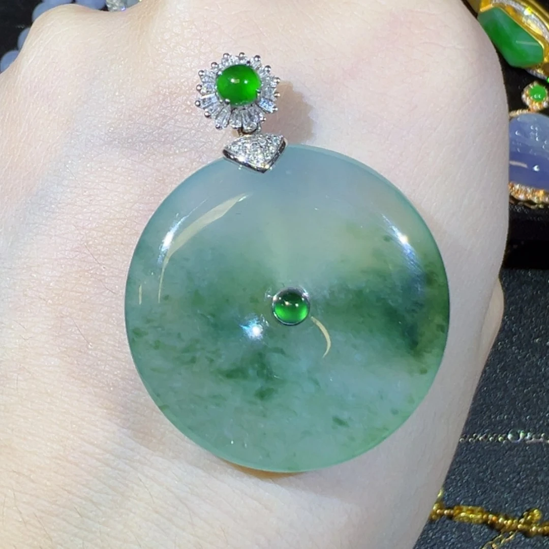 【闪购商品】翡翠18K金镶嵌颈饰天然翡翠