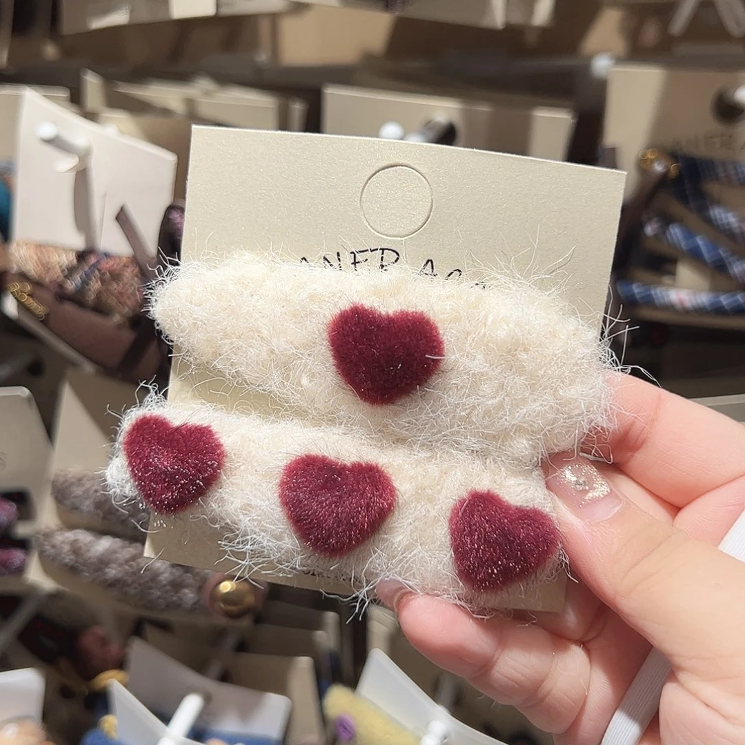 非金属红色爱心掰掰一对