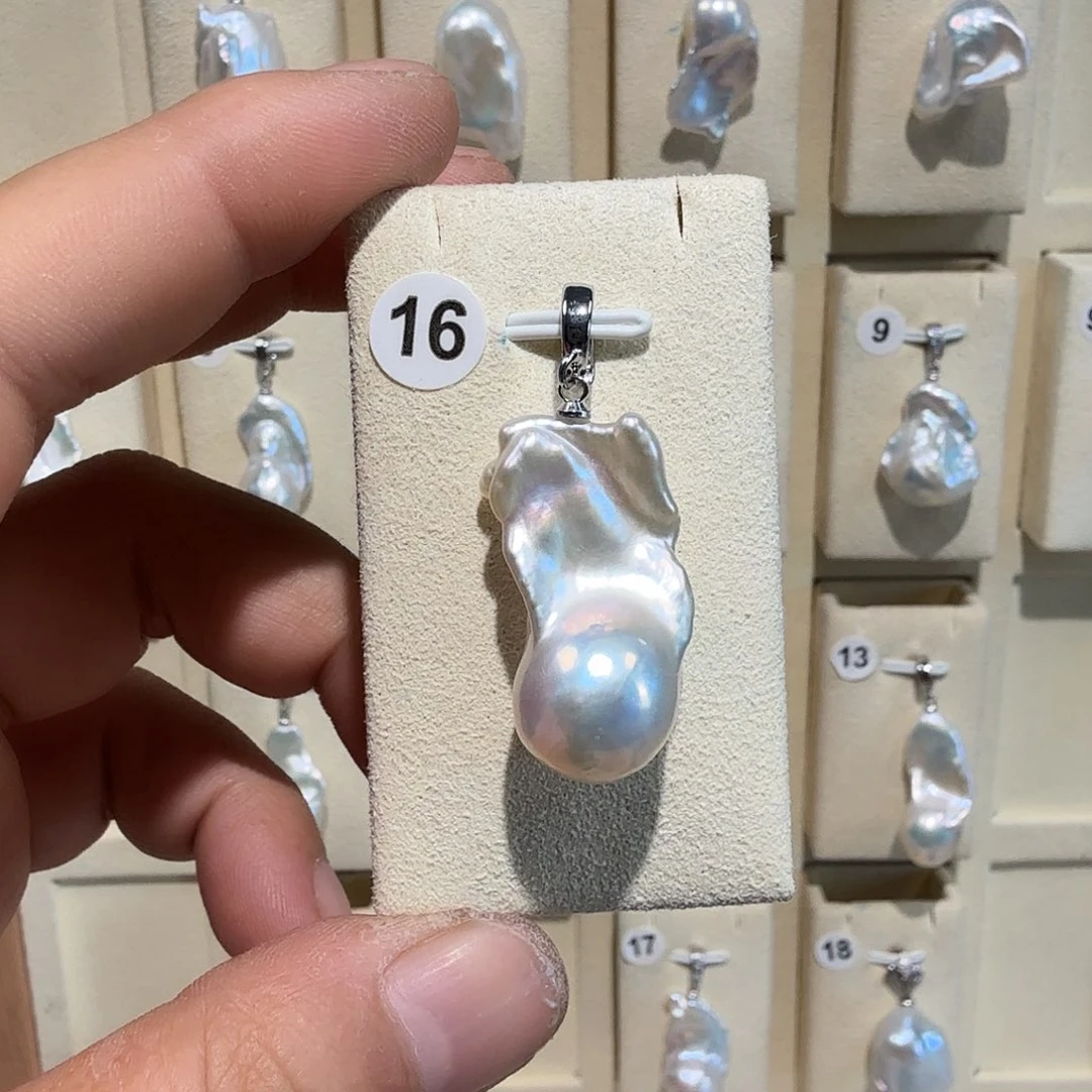 淡水珍珠合金颈饰