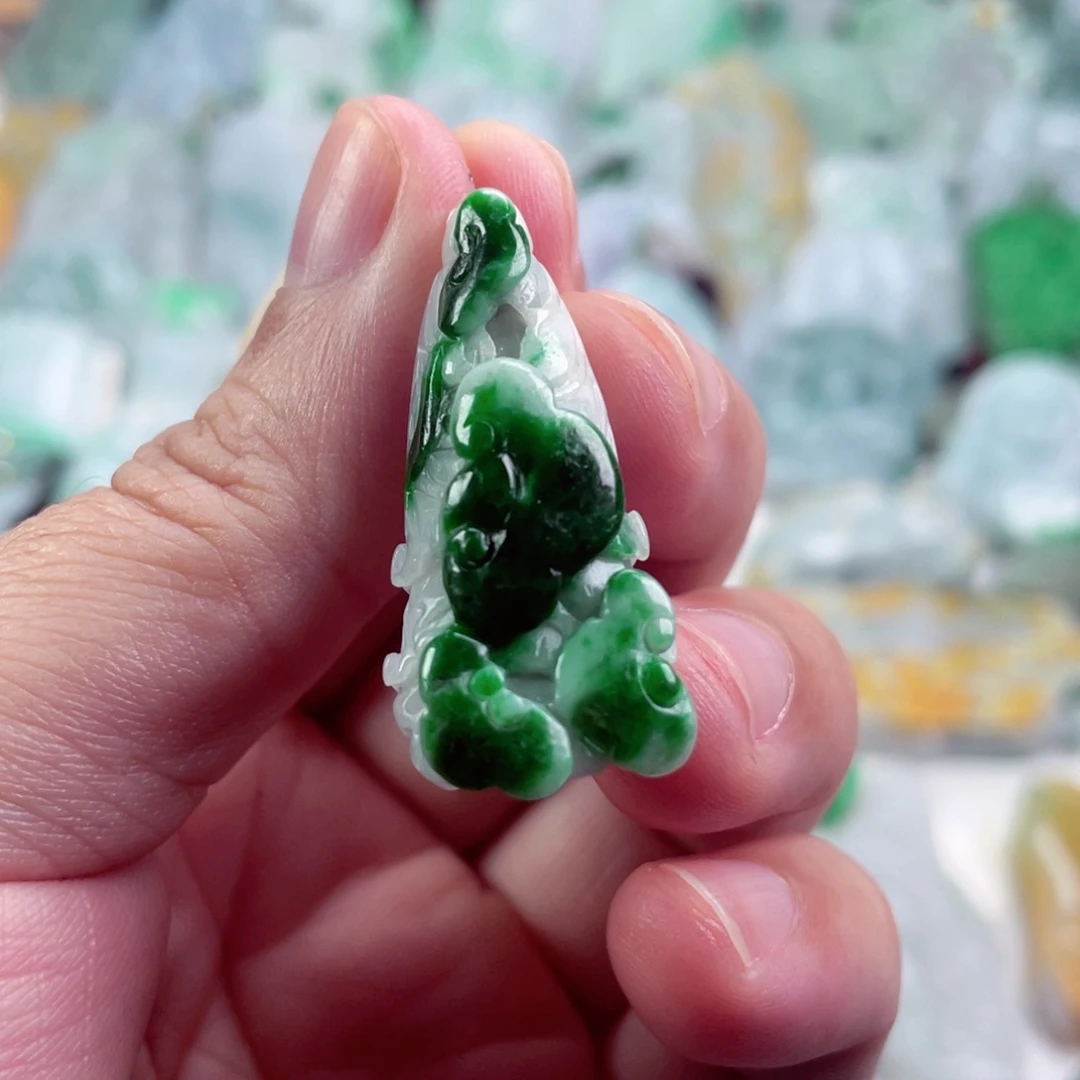 翡翠未镶嵌吊坠(不含链)