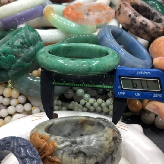 未镶嵌石英质玉珠宝半成品29